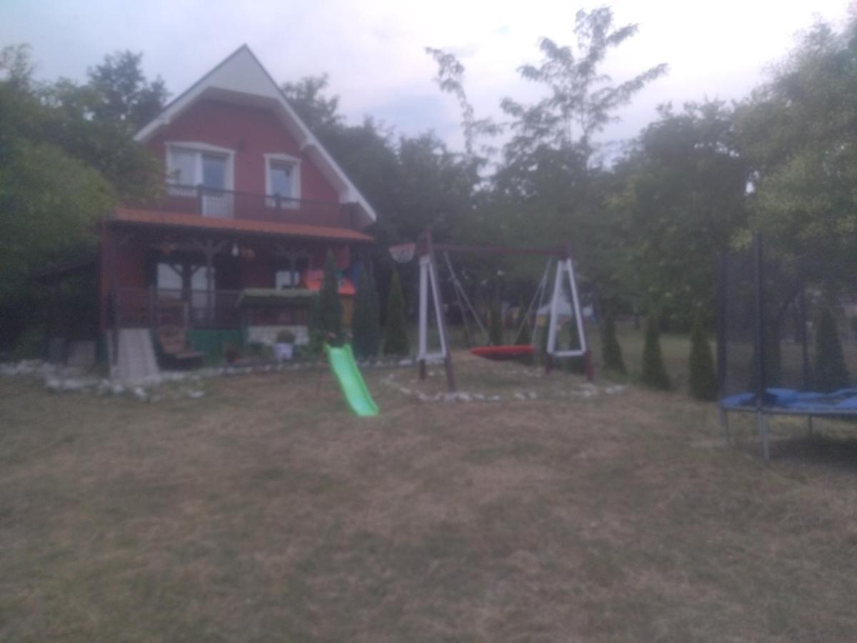 Bor, Savaca - Porodicna Vikendica Za Izdavanje Exterior foto